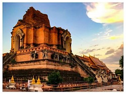 วัดเจดีย์หลวง วรวิหาร