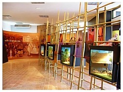 พิพิธภัณฑ์ตำนานเมืองอ่างทอง